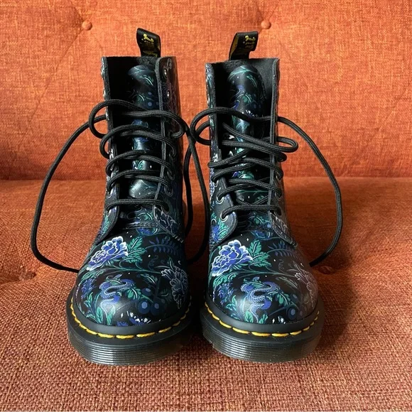 1460 Pascal Women’s Mystic Floral Lace Up Boots, Size 6 - Picture 8 of 11